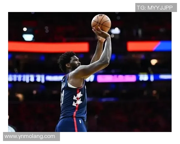 乔尔恩比德的篮球之路与未来展望：从新星到联盟巨星的蜕变与挑战